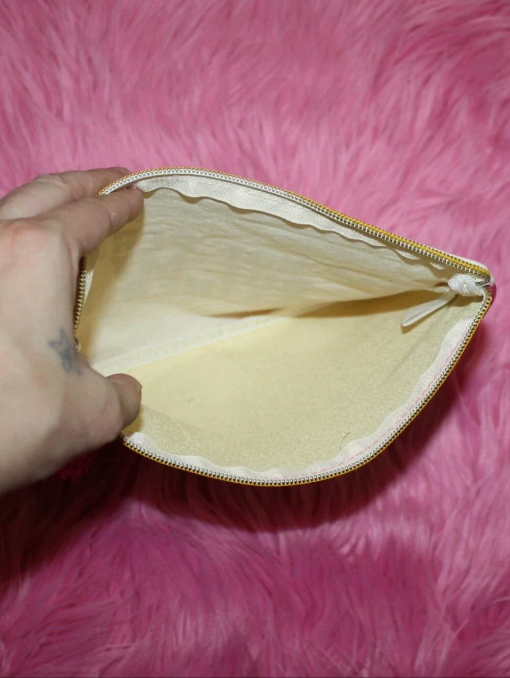 NWT Hello Gorgeous Makeup Bag / All Purpose Pouch
